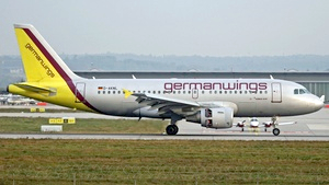 Photo of D-AKNL - Airbus A319-112 operated by Germanwings