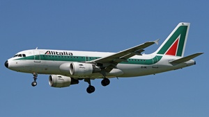 Photo of EI-IML - Airbus A319-112 operated by Alitalia