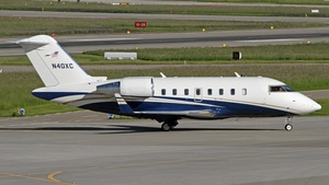 Photo of N40XC - Bombardier Challenger 605 operated by Xcoal Energy & Resources