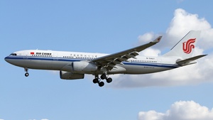 Photo of B-5927 - Airbus A330-243 operated by Air China