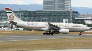 Photo of A6-EYP - Airbus A330-243 operated by Etihad Airways