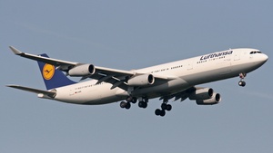 Photo of D-AIFA - Airbus A340-313 operated by Lufthansa