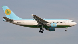 Photo of UK31001 - Airbus A310-324 operated by Uzbekistan Airways