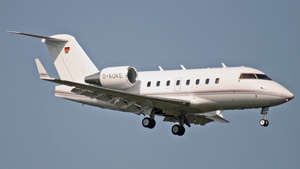 Photo of D-AUKE - Bombardier Challenger 604 operated by Challenge Air