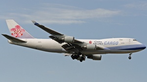 Photo of B-18712 - Boeing 747-409F operated by China Airlines Cargo