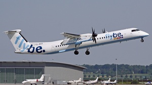 Photo of G-JECX - Bombardier DHC-8-402 Dash 8 Q400 operated by flybe