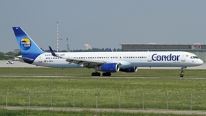 Photo of D-ABOJ - Boeing 757-330 operated by Condor