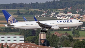 N671UA - Boeing 767-322(ER)