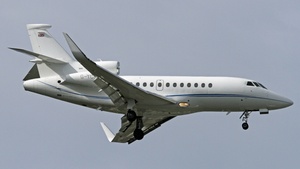 Photo of G-YCKF - Dassault Falcon 900LX operated by Luxaviation UK
