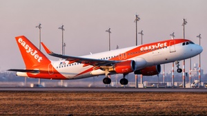 Photo of OE-IVW - Airbus A320-214 operated by easyJet Europe