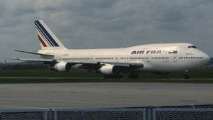 Photo of F-BTDH - Boeing 747-2B3B(M)(SUD) operated by Air France