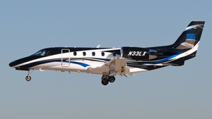 Photo of N33LX - Cessna 560XL Citation XLS+ operated by Lexicon Inc.