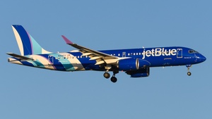 Photo of N3267J - Airbus A220-300 operated by jetBlue Airways