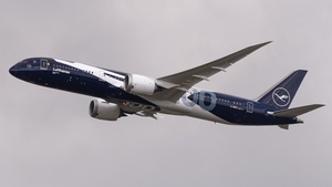 Photo of D-ABPU - Boeing 787-9 Dreamliner operated by Lufthansa