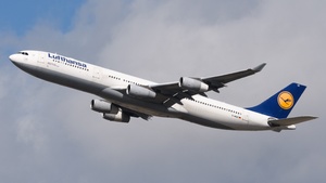 D-AIGZ - Airbus A340-313