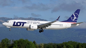 Photo of SP-LYA - Boeing 737 MAX 8 operated by LOT Polish Airlines