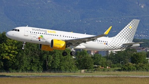 Photo of EC-NFH - Airbus A320-271N operated by Vueling