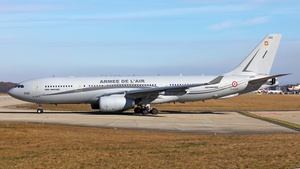 F-UJCH - Airbus A330-243(MRTT)