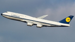 Photo of D-ABYT - Boeing 747-830 operated by Lufthansa