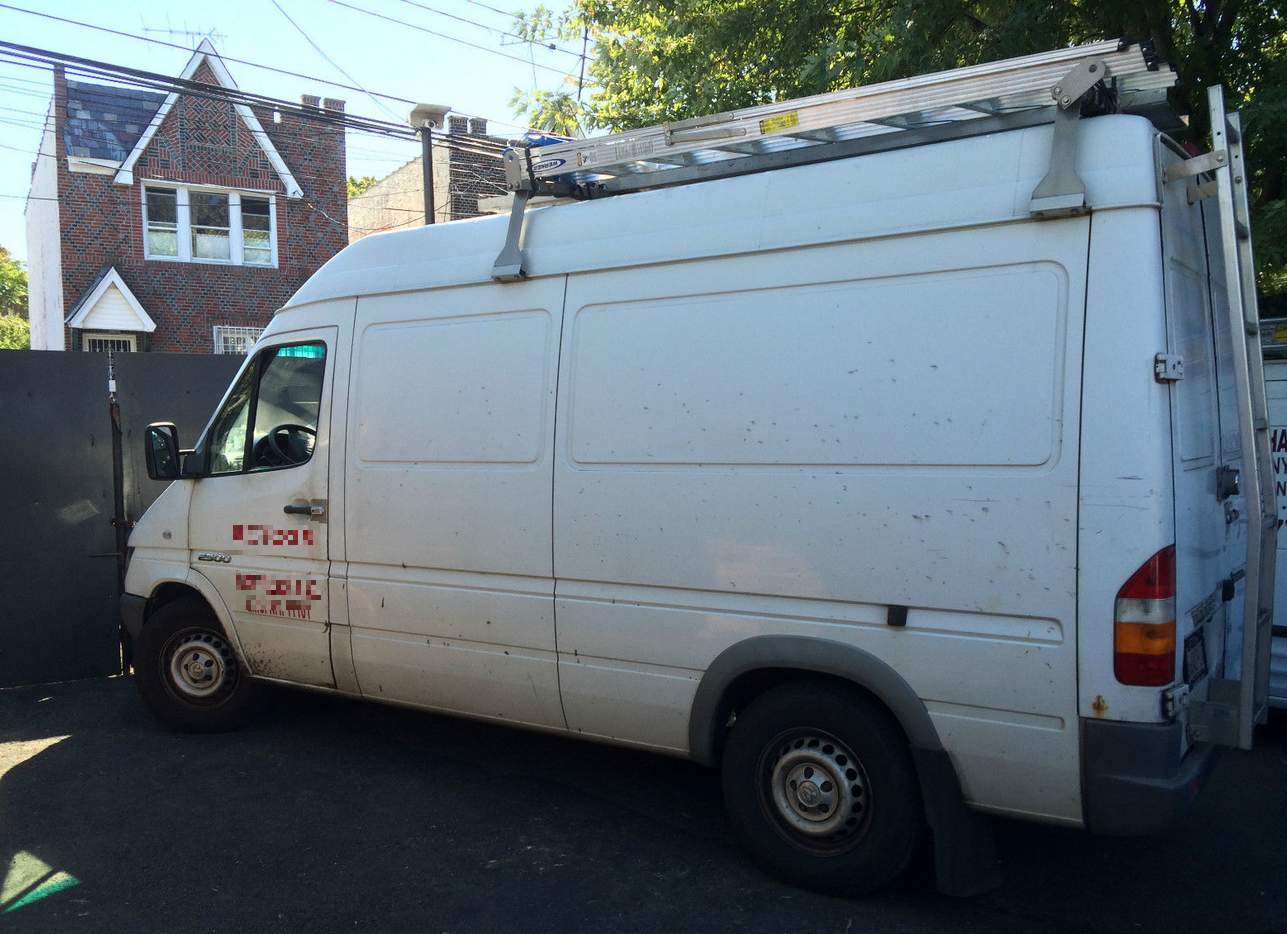 2005 Dodge Sprinter 2500 in Woodside, NY