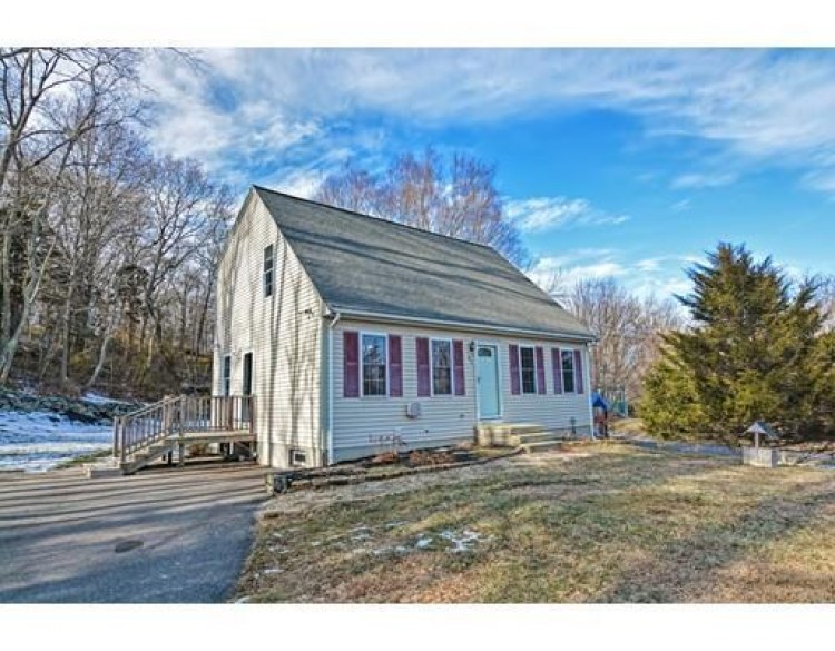 83 Bayview Ave, Berkley, MA 02779