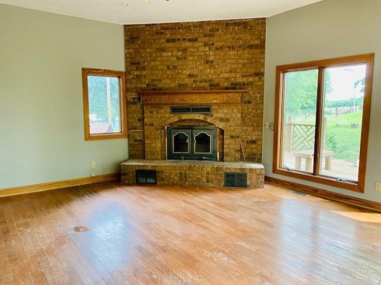 2799 Plotsky Avenue, Plattsburg, MO 64477