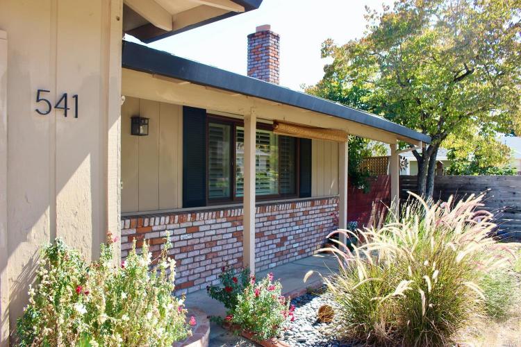 541 Nokomis Drive, Ukiah, CA 95482