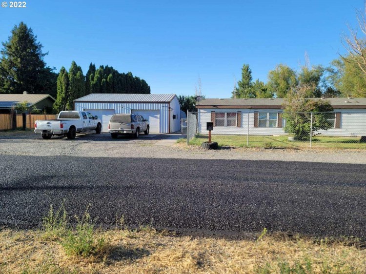 210 NW OREGON AVE, Irrigon, OR 97844