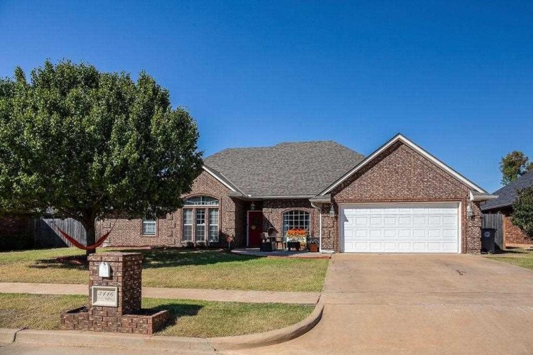 7206 SW Stradford Ave, Lawton, OK 73505