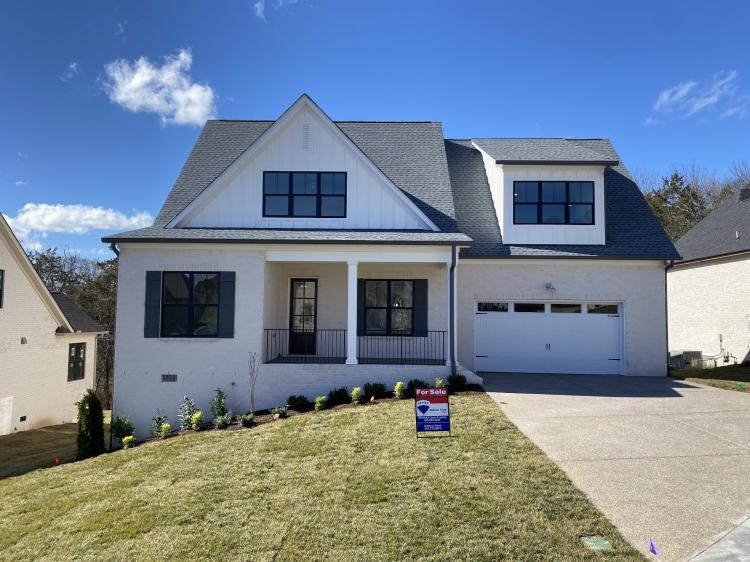 405 Arrow Ct, Hendersonville, TN 37075