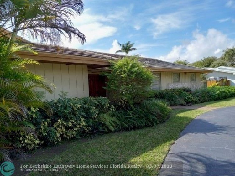 7700 SW 145th St, Palmetto Bay, FL 33158