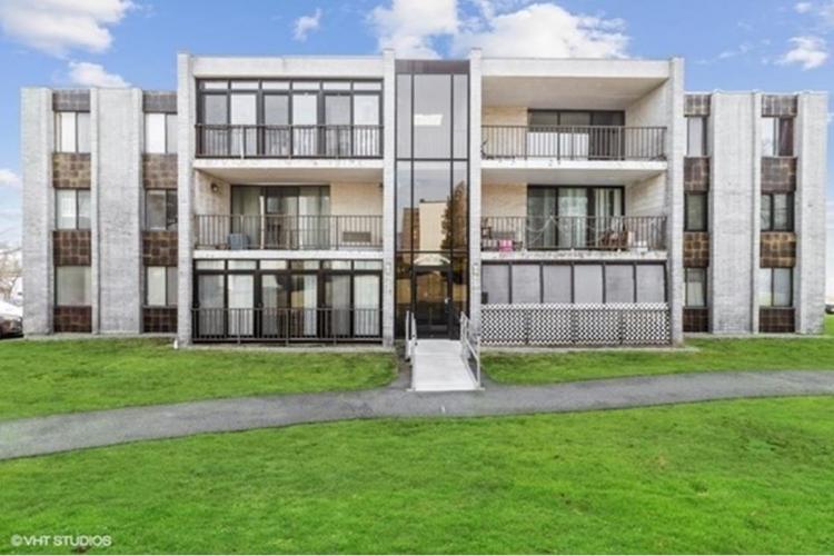 35 Skyline Drive 1, Braintree, MA 02184