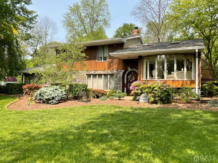 164 Devon Road, Colonia, NJ 07067