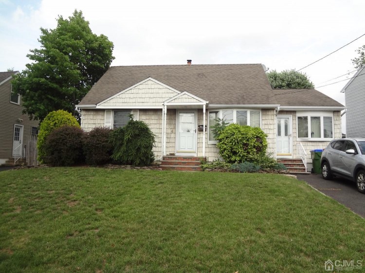 104 Schuyler Drive, Edison, NJ 08817