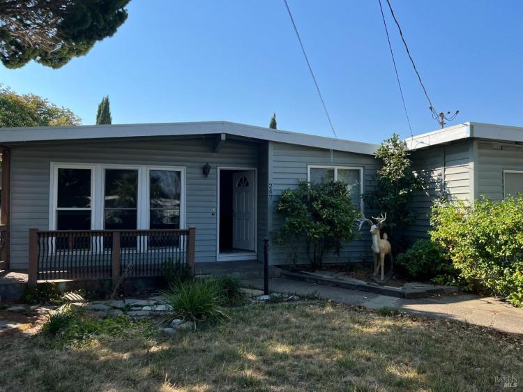 247 Garrett Drive, Ukiah, CA 95482