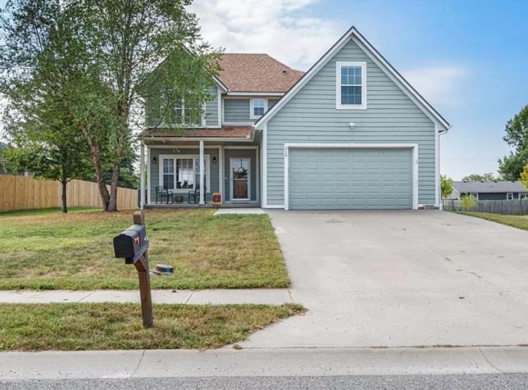 318 Pendleton Court, Wellsville, KS 66092