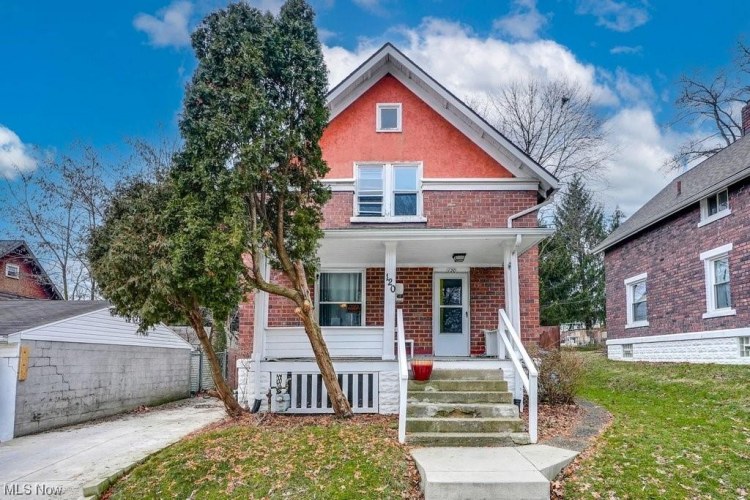 120 Grant Avenue, Cuyahoga Falls, OH 44221