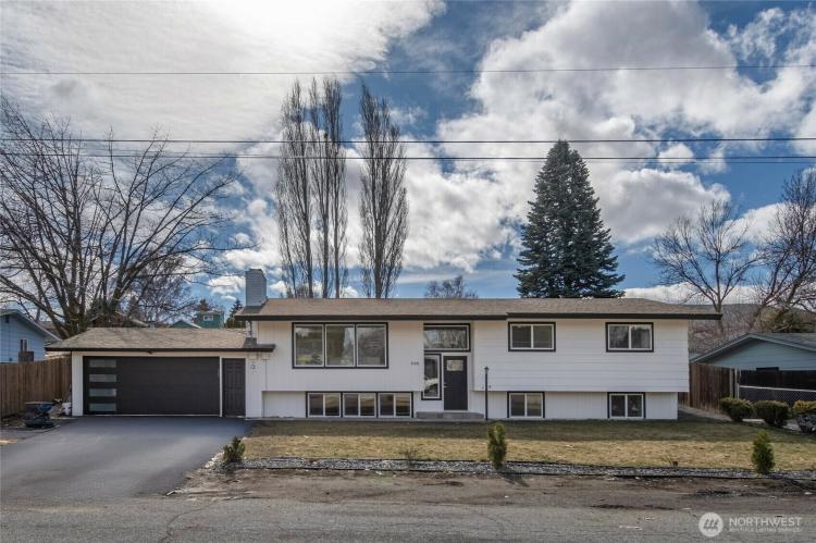 1108 2nd Street SE, East Wenatchee, WA 98802