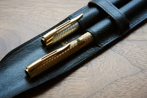 レタロン、カレン、ジェントルマン100。フランス生まれの筆記具