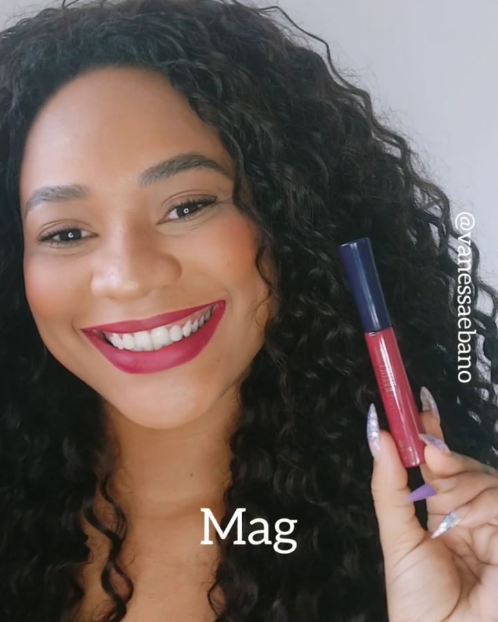 5 batons maravilhosos da linha @dazzle_oficial l  que a @hinodeoficial  lançou a MATTIFY COLLECTION com textura muito macia e cores incríveis.
.
.
Vocês encontram ele com @uelbatista com valor super top meninas.