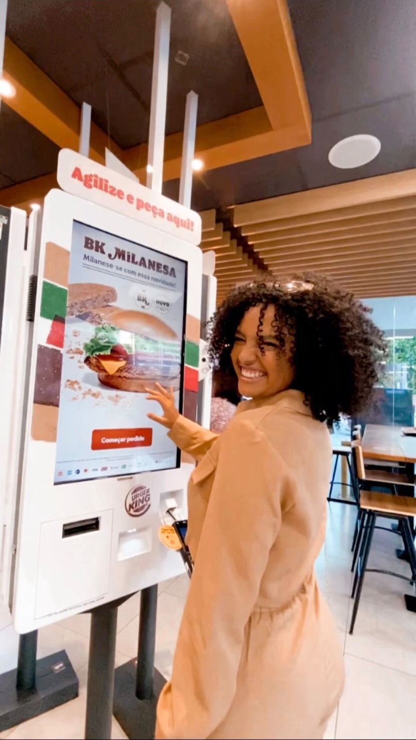 Cês tão sabendo do novo sabor do @burgerkingbrasil ?

✨ BK MILANESA ✨

O combo de milhões: carne bovina com o legítimo sabor do grelhado feito na nova versão, a milanesa! 

📍Disponível para todo Brasil, viu? 
Pode ir no Bk mais próximo de tua casa pra se deliciar com esse novo sabor crocante, delicioso.. e exclusivo! 

Te digo mais,
Bk reduziu 87% dos itens artificiais do seu menu…
Só notícia boa e em primeiras mãos! 

#BKmilanesa #publi #bk