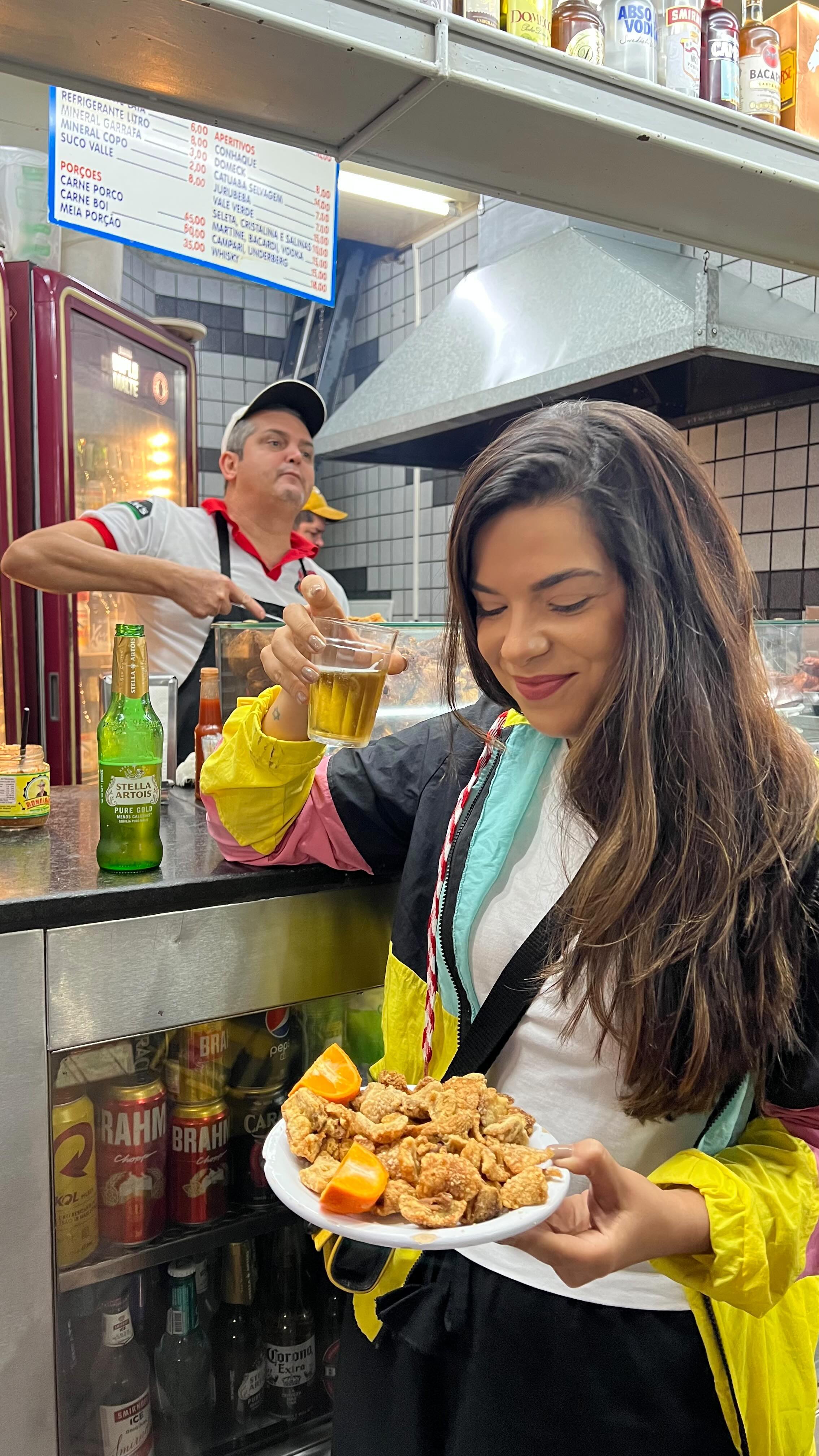 Dominguinho nublado, dominguinho de Mercado. Na espera pelo encontro com a @embaixadorabritanica no @mercadocentralbh. Mostrar o que o nosso condado tem de melhor.

Reino Unido tem Rei Charles, Belo Horizonte tem o Rei do Torresmo.

 ✅ Episódio 25: @reidotorresmomercadobh
📍Av. Augusto de Lima, 744 - Centro

#belohorizonte #minasgerais #oncevaibh #baresbh #botecosbh #dominguinhodebarzinho