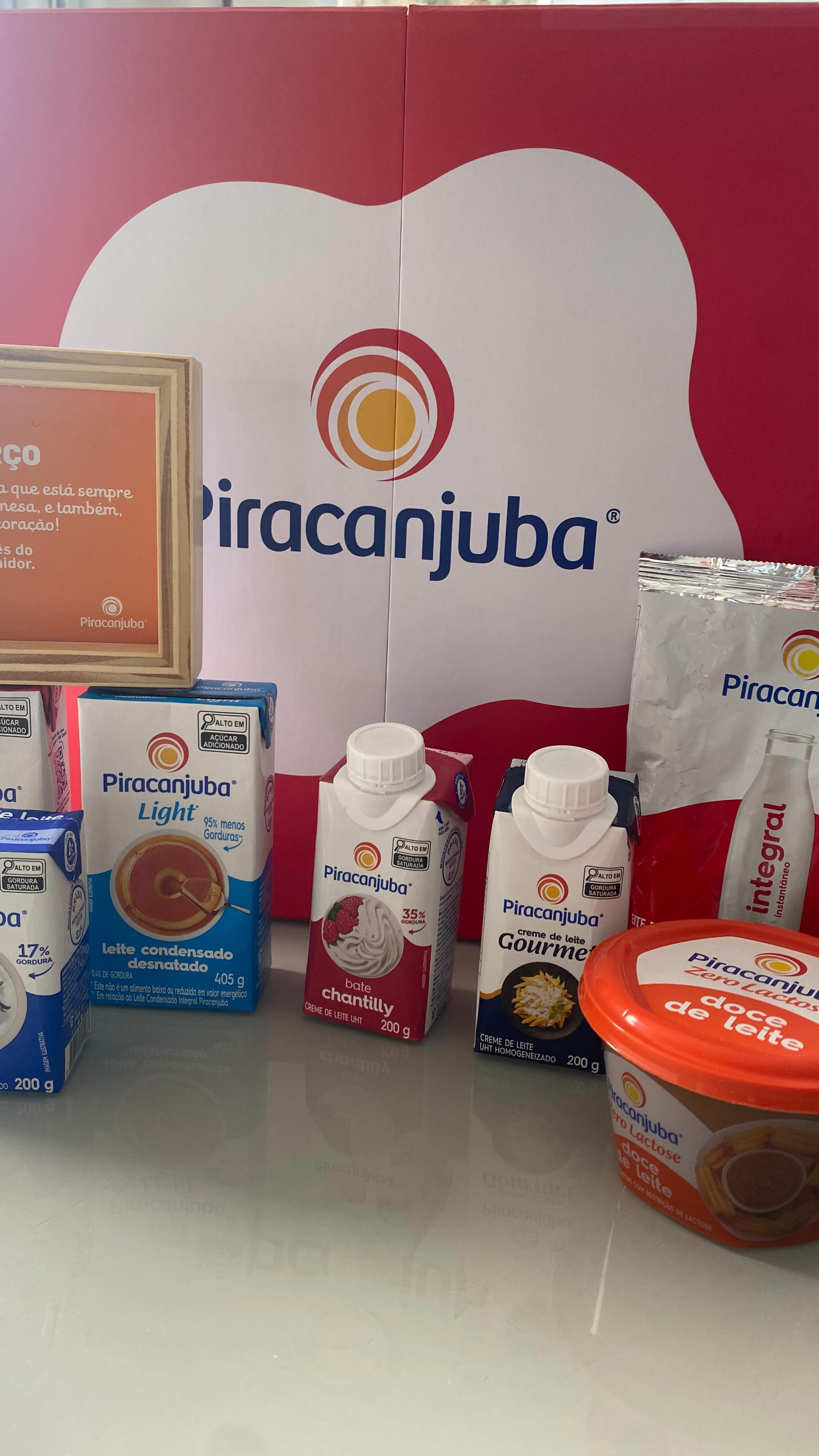 Olha quem chegou por aqui! Em comemoração ao mês do consumidor e da mulher a @oficialpiracanjuba me mandou uma caixa recheada com os seus melhores produtos, ansiosa para fazer diversas receitinhas e compartilhar com vocês!

Gratidão família PI-RA-CAN-JU-BA por tanto carinho.

Publi

#publi #famíliapiracanjuba #oficialpiracanjuba #receitinhas