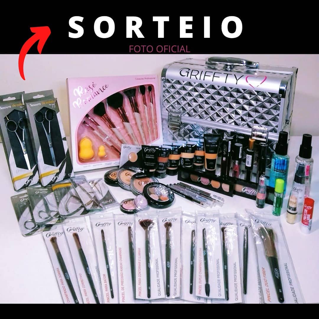 ⚠️ SORTEIO - FOTO OFICIAL ⚠️ Quer ganhar um SUPER KIT DE MAQUIAGENS GRIFFTY? ⠀⠀⠀⠀⠀⠀⠀⠀⠀
♣️ Para participar basta: - curtir essa foto ⠀⠀⠀⠀⠀⠀⠀⠀⠀
- seguir @laurigomes &  @pardhadistribuidora ⠀⠀⠀⠀⠀⠀⠀⠀⠀
- marcar um amigo (não vale fake, famoso ou loja) ou comentar EU QUERO, QUERO MUITO, QUERO SIM! ⠀⠀⠀⠀⠀⠀⠀⠀⠀
O kit contém todos os itens da imagem e o sorteio é válido para Brasília e entorno(Pois será entregue em mãos)! O sorteio será realizado dia 18 de maio às 20h no Instagram da @pardhadistribuidora !

#Brasília #Sorteio #Bsb #Guará #taguatinga #Planaltina #AsaSul #Sudoeste #DistritoFederal #PardhaDistribuidora #InfluBrasília #ceilandia #samambaia #DigitalInfluencer #BlogueirasDeBrasília #MakeUp