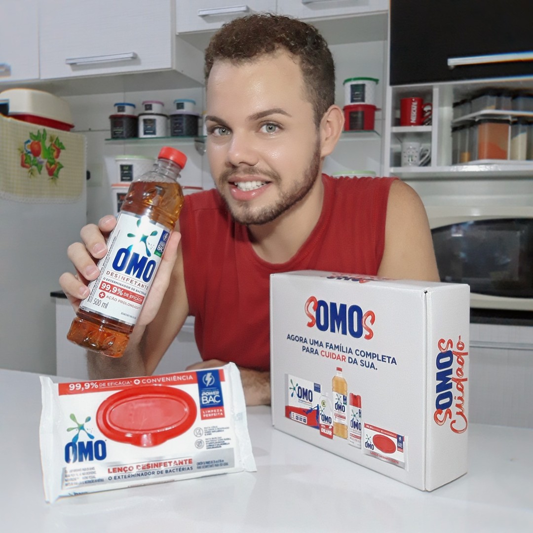 @OMOBrasil me convidou para testar com exclusividade sua linha de desinfetantes⠀
⠀
Durante as próximas semanas testarei os produtos e compartilharei com vocês minha experiência. ⠀
⠀
Essa nova linha consiste em três tipos de desinfetantes e nos seguintes formatos: líquido, lenços e spray.⠀
⠀
Os produtos acabaram de chegar nas prateleiras e também estão disponíveis para compra on-line.⠀
⠀
Compre-os aqui: http://bit.ly/OMODesinfetante⠀
⠀
Descubra mais sobre esse lançamento assistindo aos stories.⠀
⠀
#OMODesinfetante #OMOProteção #OMOCuidado #sOMOsCuidado #Squid #Unilever