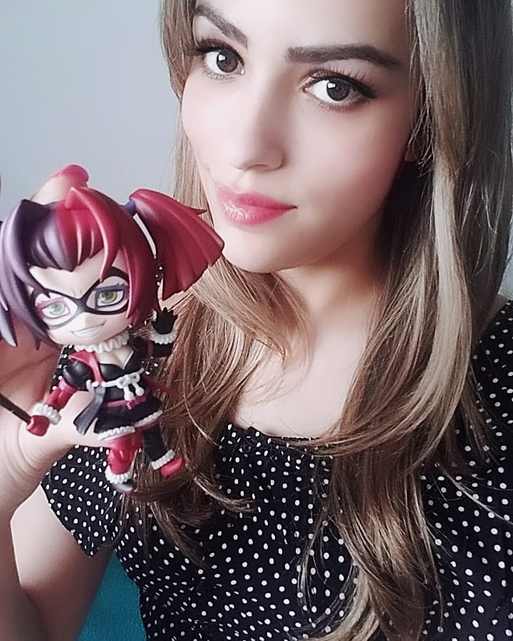 Olha só minha nova Nendoroid da Harley Quinn 😍😍 um presente maravilhoso da @ichigotoys ! Eu ameei❤. Gostaram dela? A Ichigo Toys é parceiro oficial do meu canal e lá na loja online deles vocês encontram diversos colecionáveis, miniaturas, action figures, dolls, animes e acessórios para sua coleção Nerd! Eles enviam para todo território Brasileiro e quem comprar com meu código do mês de outubro CANDYH944 ganha 10% de desconto no carrinho! Corra e aproveite! Link do site na minha bio 😉.
.
.
.
.
.
.
.
.
.
.
.
.
.
.
.
.
.
.
.
.
#anime #animegirl #animebrasil #animebr #nendoroids #actionfigures #actionfigure #colecionaveis #miniaturas #dolls #arlequina #harleyquinn #toys #nerd #nerdgirl #garotanerd #nerdbrasil #garotageek #geek #geekbrasil #geekgirl #gamerbrasil #games #gaming #gamesbr #instagamer #videogames #videogamer