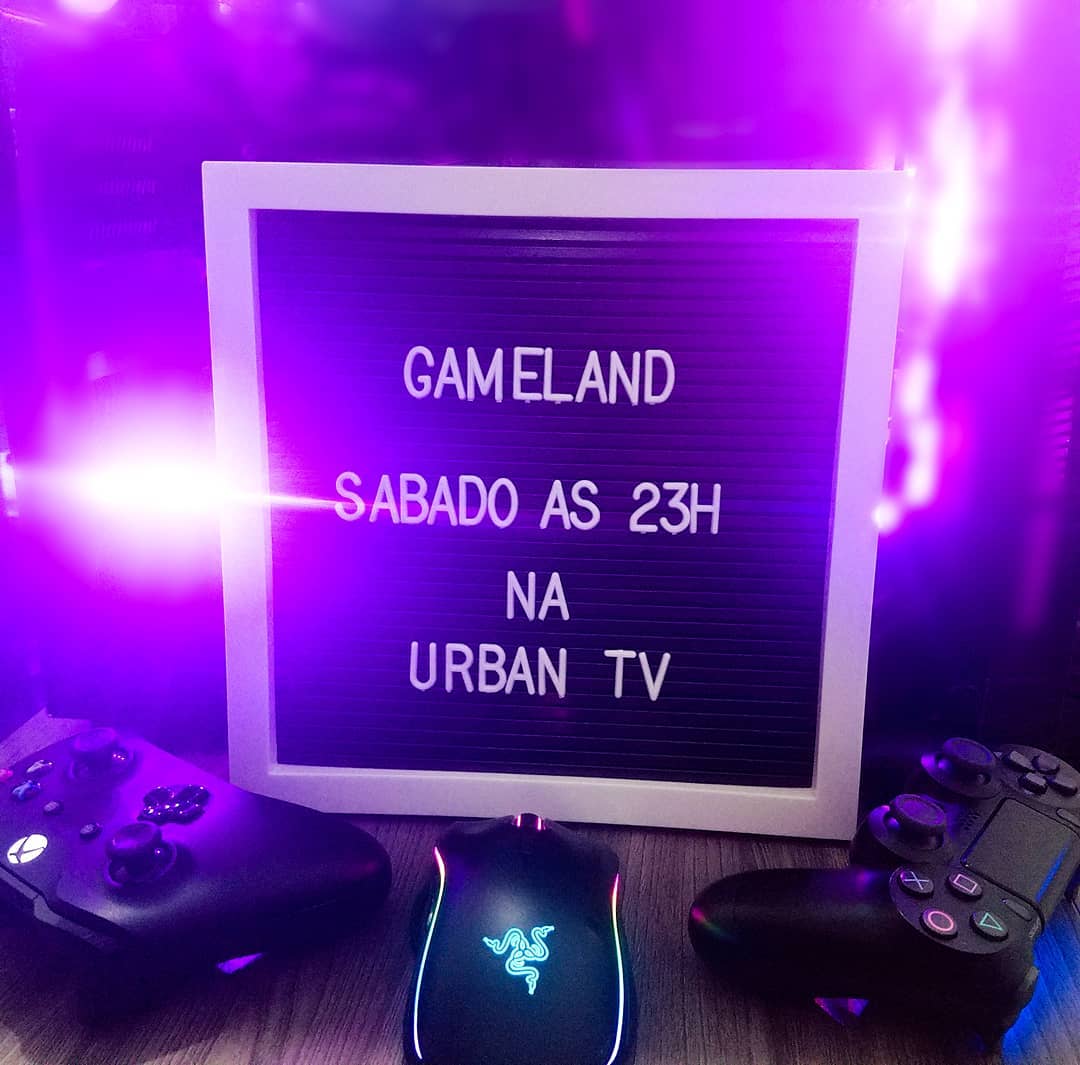 Passando no seu explorar para falar do meu novo programa sobre games: o GAMELAND que passa na @urbantvbrasil todos os sábados às 23h00 (BRT)! É o programa ideal para você que é fã de games ou sempre teve curiosidade sobre esse assunto! Lá no Gameland têm: bate papos e informações sobre jogos gringos e brasileiros, grandes lançamentos e novidades, cobertura de eventos Geek/Nerd e Gamers, entrevistas exclusivas e lives dos jogos que vocês mais amam! ⠀⠀⠀⠀⠀⠀⠀⠀⠀⠀⠀⠀⠀⠀⠀⠀⠀⠀⠀⠀⠀⠀⠀⠀⠀⠀⠀
⠀⠀⠀⠀⠀⠀⠀⠀⠀⠀⠀⠀⠀⠀⠀⠀⠀⠀⠀⠀⠀⠀⠀⠀⠀⠀⠀
Assista pelo "link da minha bio" ou se você é assinante da @oletvbr estamos no canal 11 😉🖒
.
.
.
.
.
.
.
.
.
.
.
.
.
.
.
.
.
.
.
.
#programas #estreia #novidades #news #apresentadora #apresentação #games #gamer #xboxonex #ps4 #xboxbr #xboxbrasil #playstationbrasil #ps4br #tv #televisao #gamingpost #gaminglife #gamingcommunity #gaming #games #jogos #aovivo #nerdy #geek #geekbrasil #nerdbrasil #garotagamer #gamis #gamingphotography #instagamer