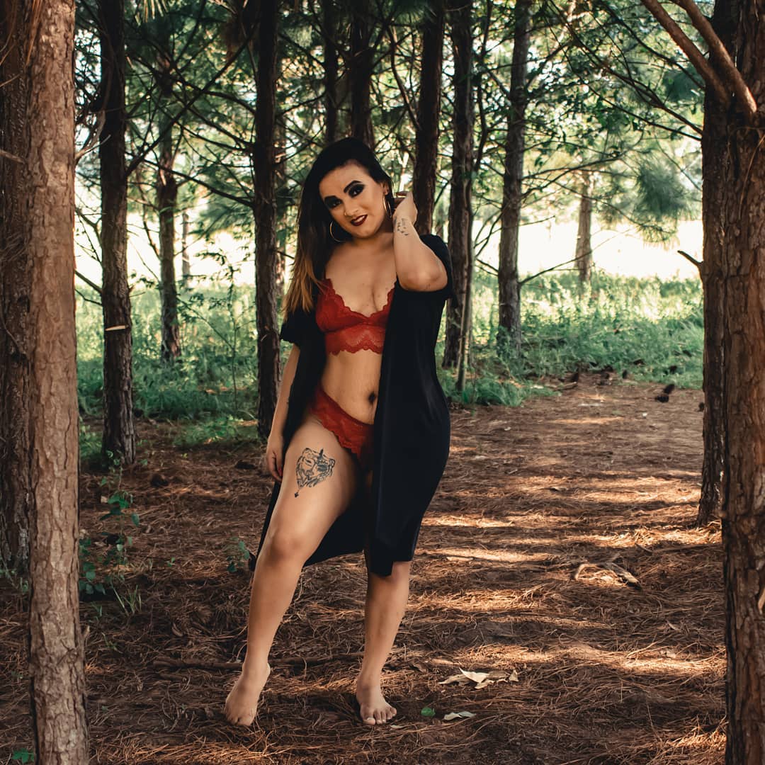 Mais uma desse ensaio perfeito 🥰

Fotógrafo @burnphotoshoot