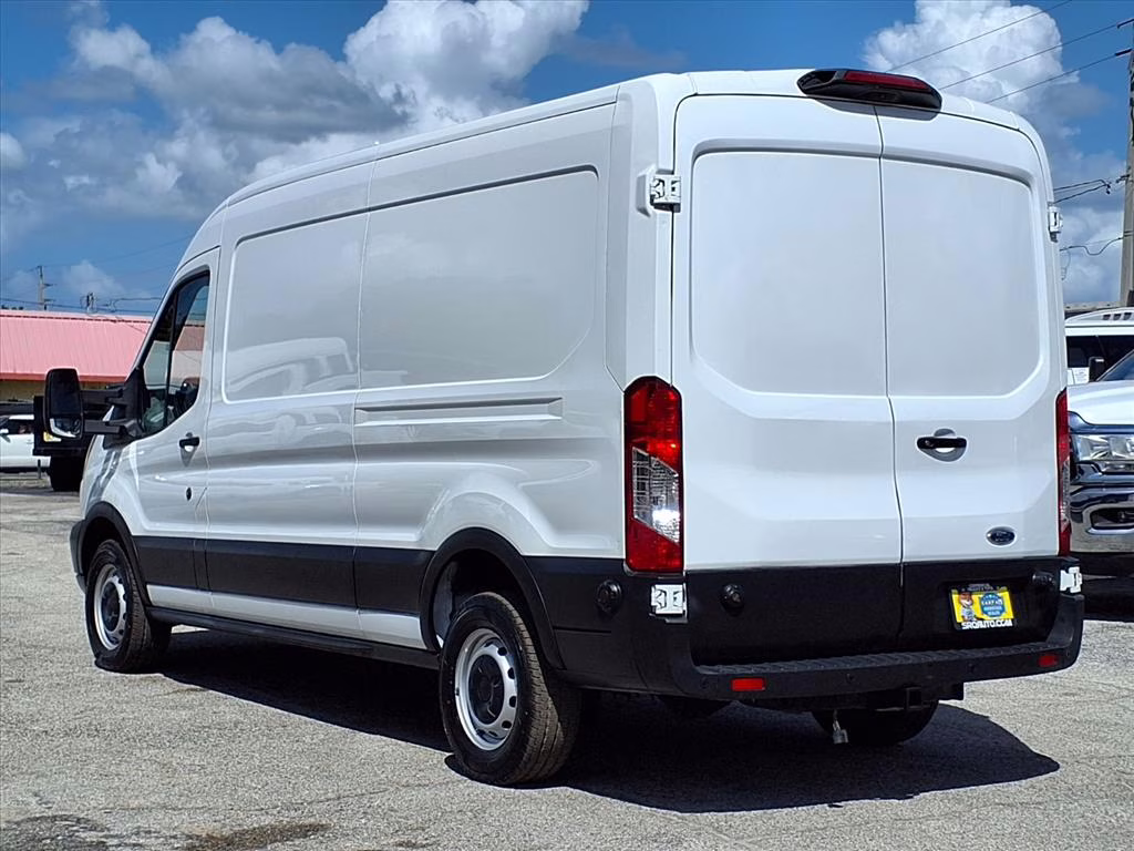 Why Bradenton Businesses Choose Used Ram ProMaster 2500 and 3500 Vans