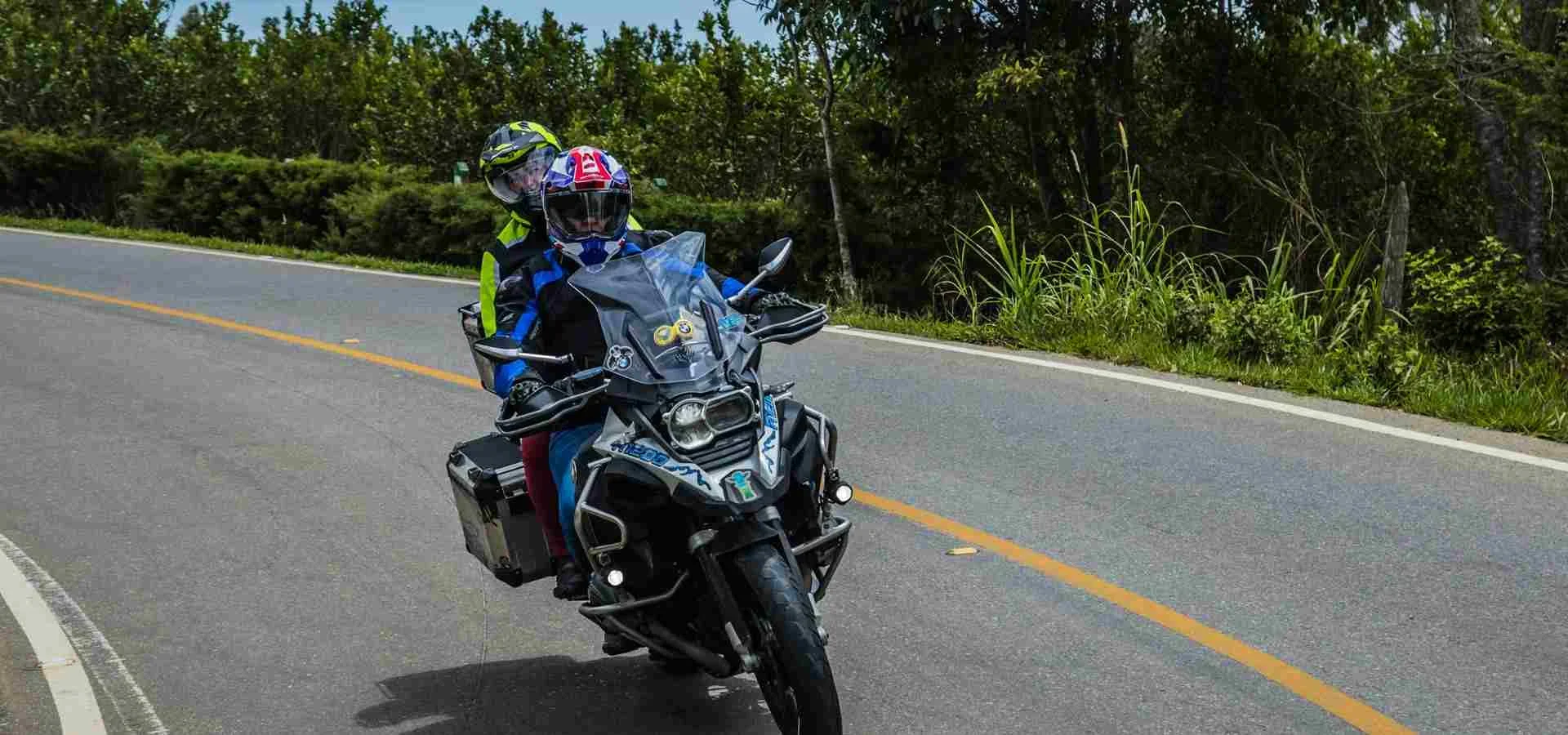 🚧SLIDER PARA MOTO 🚧 🥳😱🏍POR EL CIERRA - Buenas Rutas-Perú